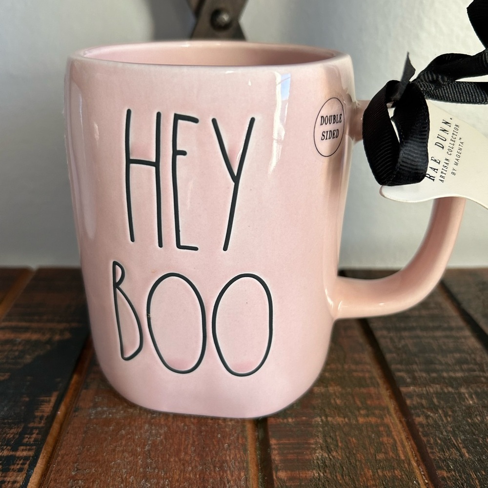 Rae Dunn HEY BOO Skeleton With Heart Hands Pink Mug Halloween Valentines NEW